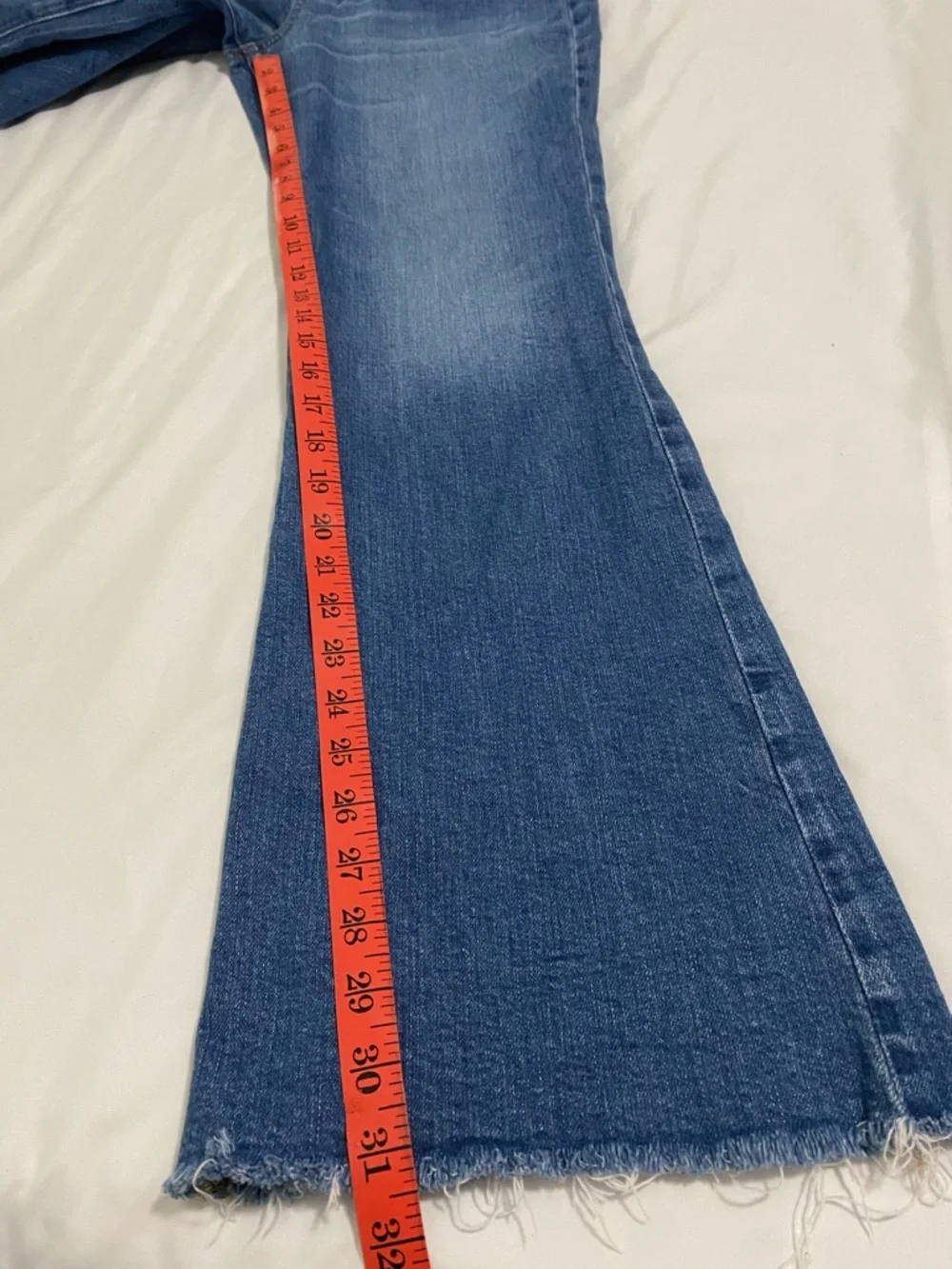 LOFT High Rise The Slim Flare Jeans‎ with Raw Hem Medium Wash Lyocell Size 30/10